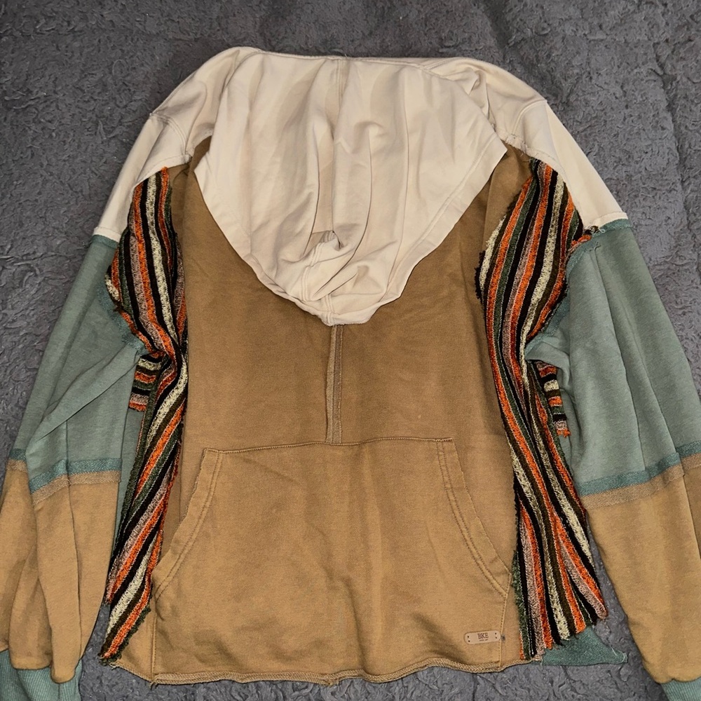 BKE lightweight hoodie from Buckle